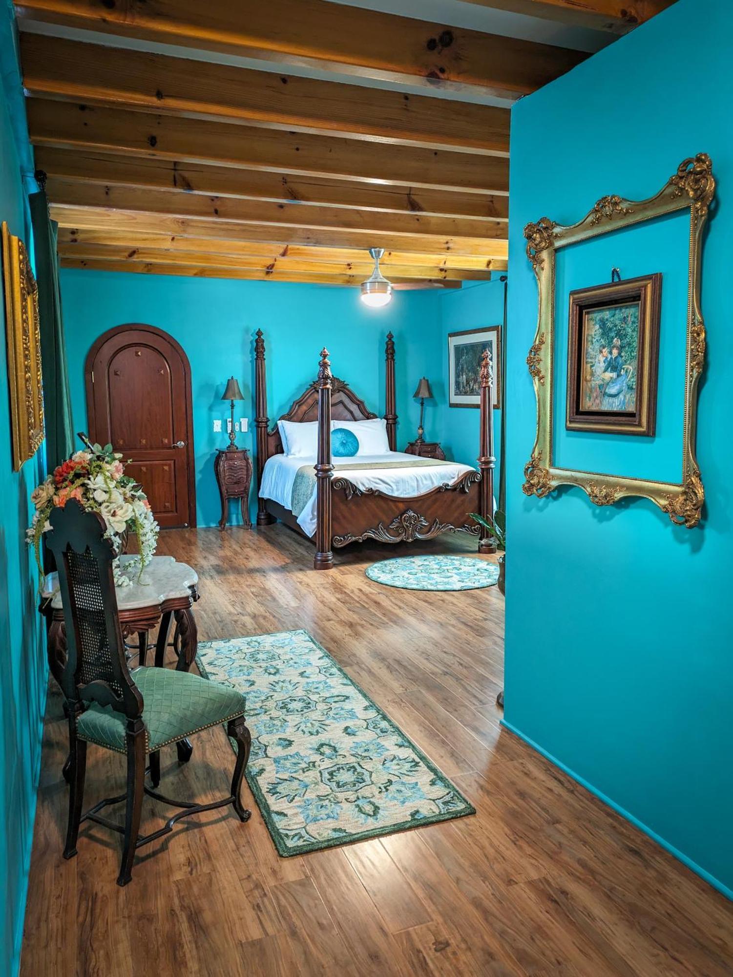 Queen Chamber